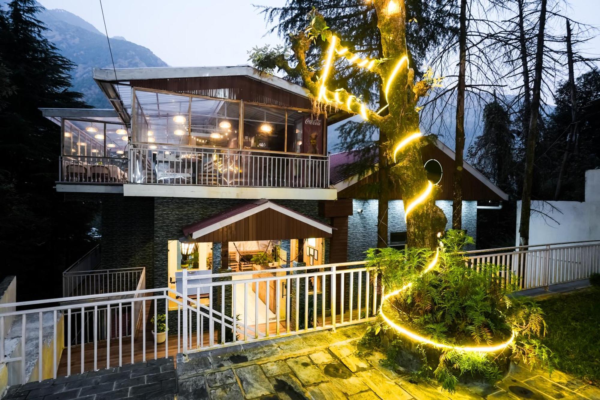 The Bunksters Mcleodganj, Dharmkot Hostel McLeod Ganj Exterior photo